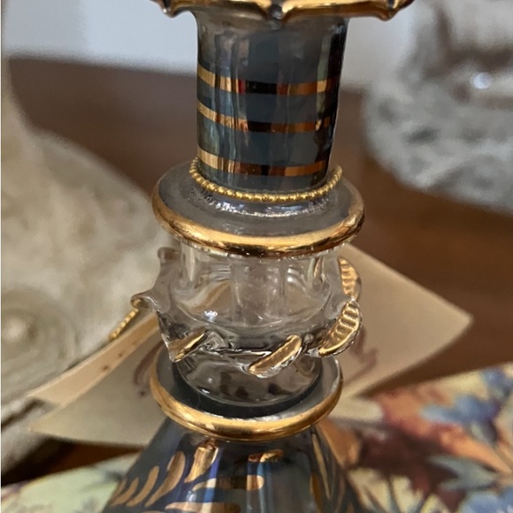 Egyptian hand blown perfume bottle. Exquisite design . - Picture 12 of 13